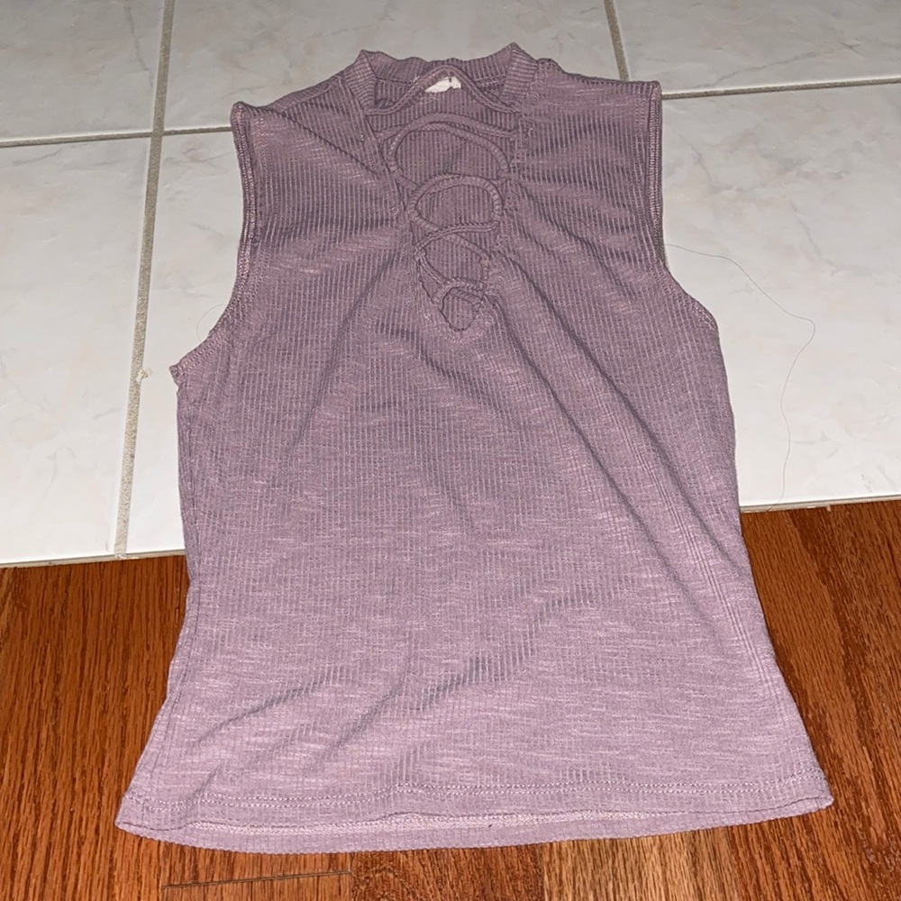 Garage peekaboo Xs shirt